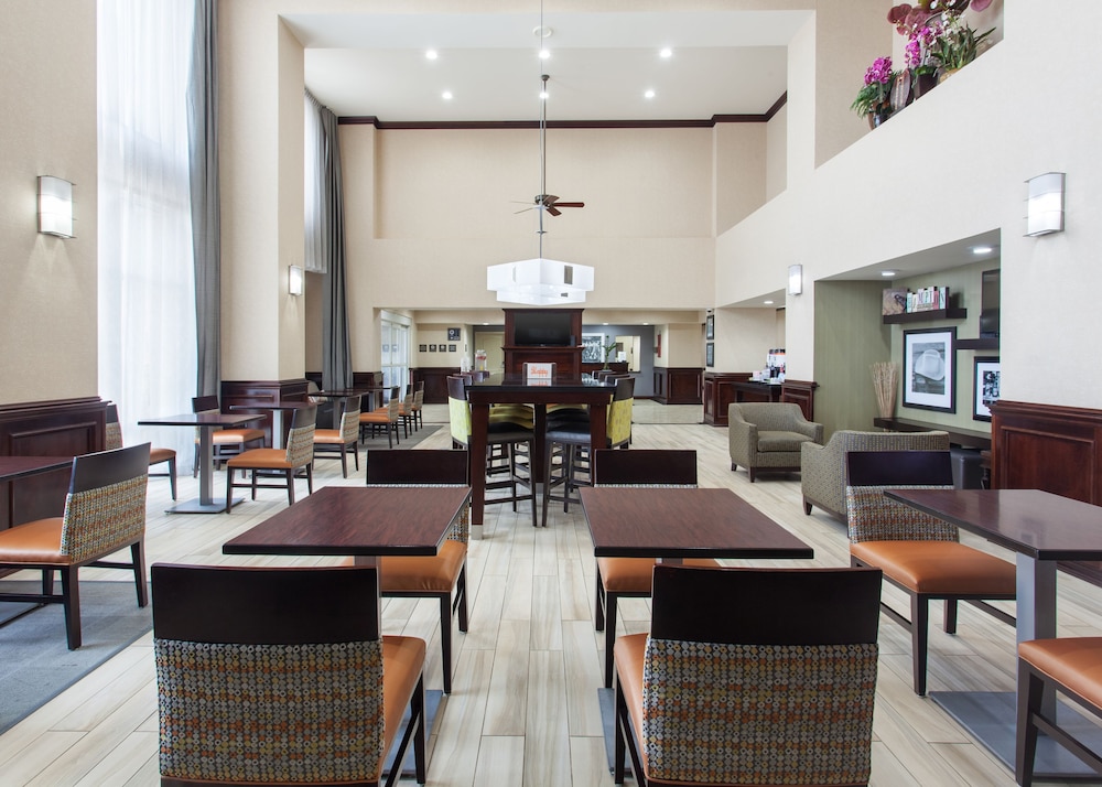 Hampton Inn Suites Lubbock Southwest 26/35