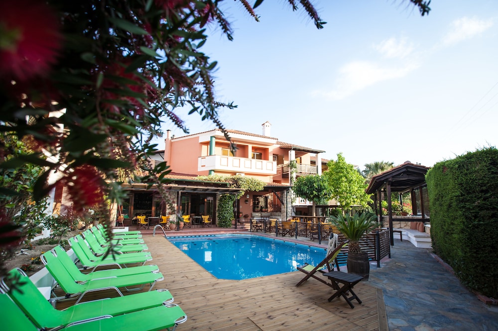 Ammon Garden Hotel 29/35