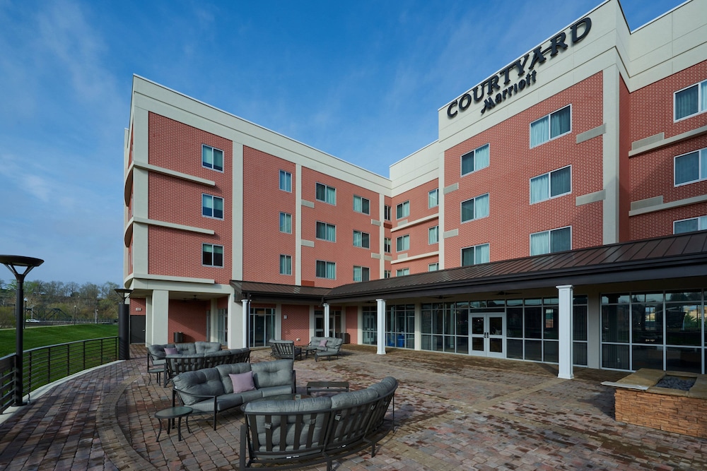 Courtyard by Marriott Rome Riverwalk