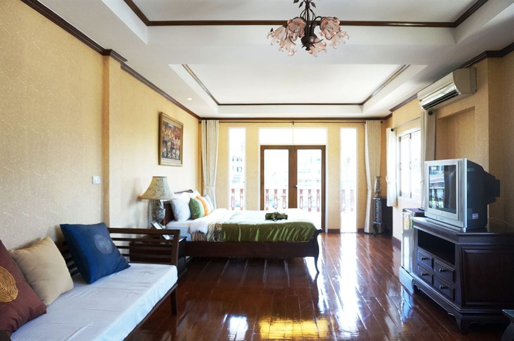 Hua Hin White Villa 50/68