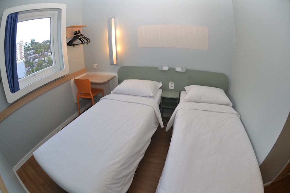 Apartment, Twin Beds