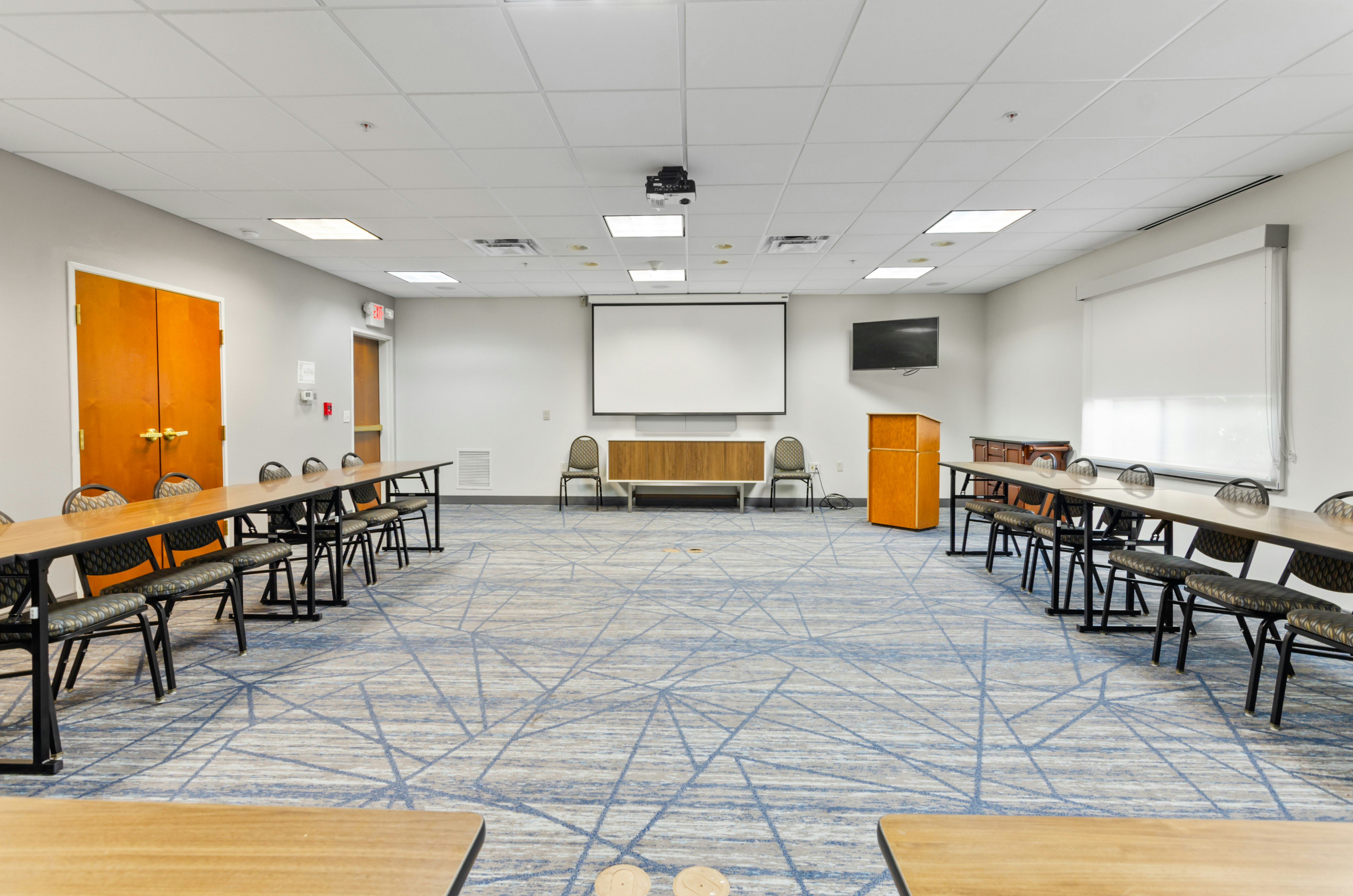 Holiday Inn Express Hotel And Suites Mount Airy 49/60
