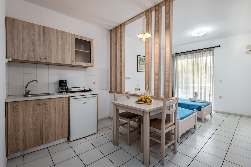 Angela Hotel Kos 44/45