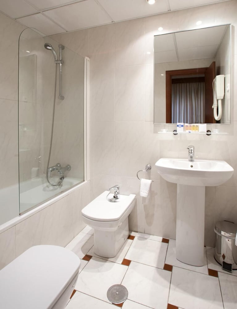 ESPAHOTEL PLAZA BASILICA 29/30
