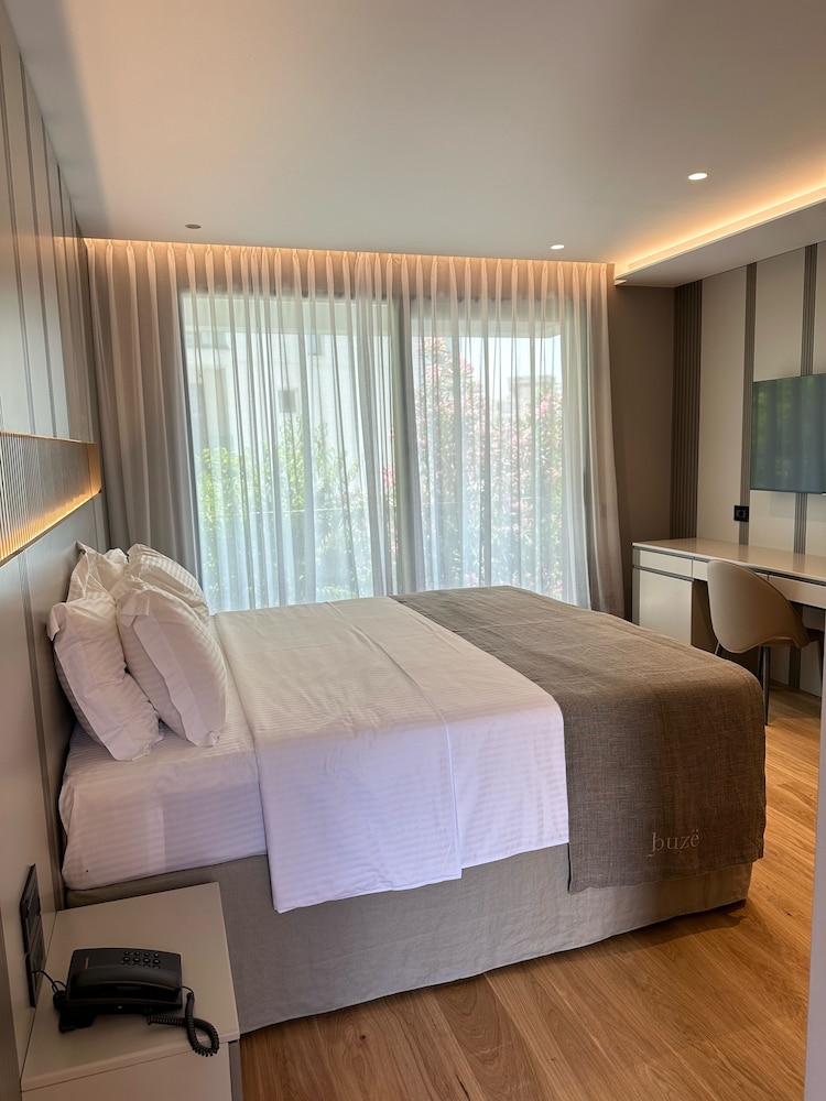 Buze Boutique Hotel 6/33