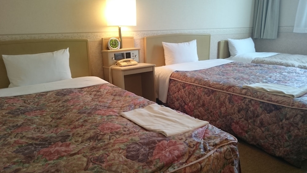 Crown Hills Kanazawa 9/50