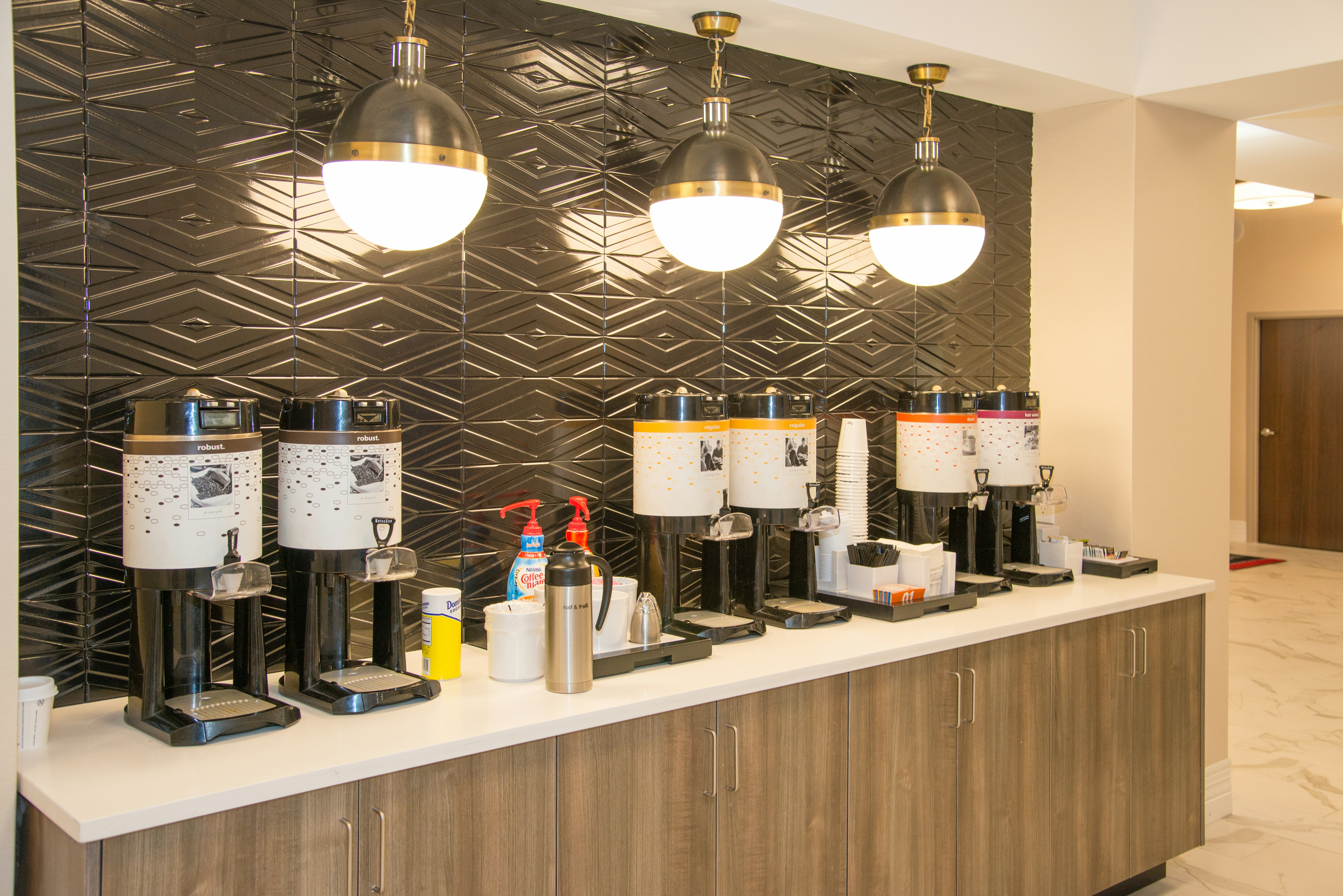 Hampton Inn & Suites Jackson Downtown-Coliseum 17/76