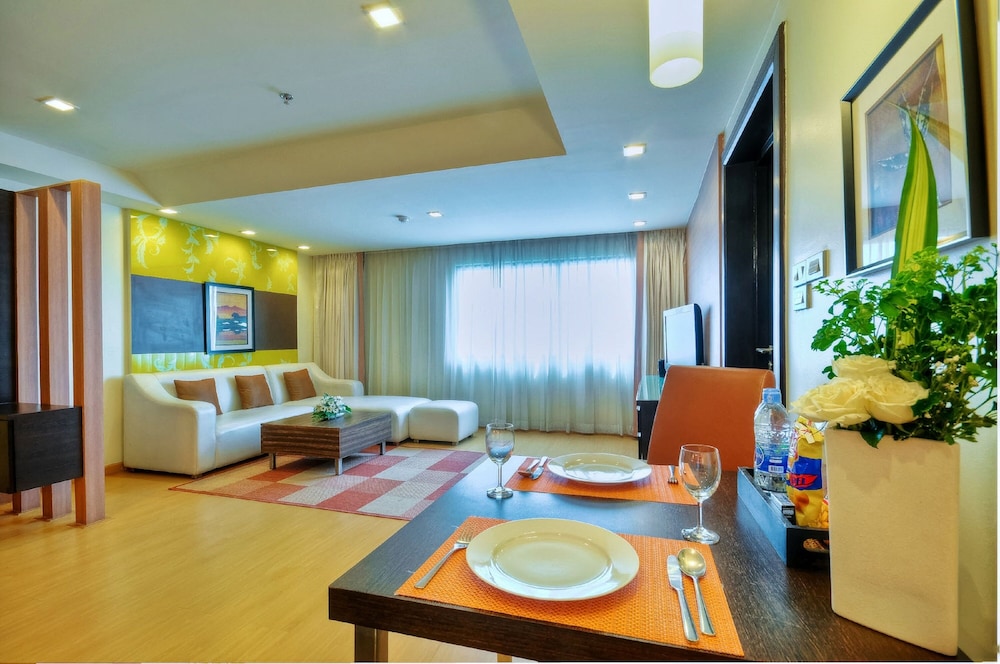 ASPEN SUITES HOTEL SUKHUMVIT 2 BANGKOK 52/65