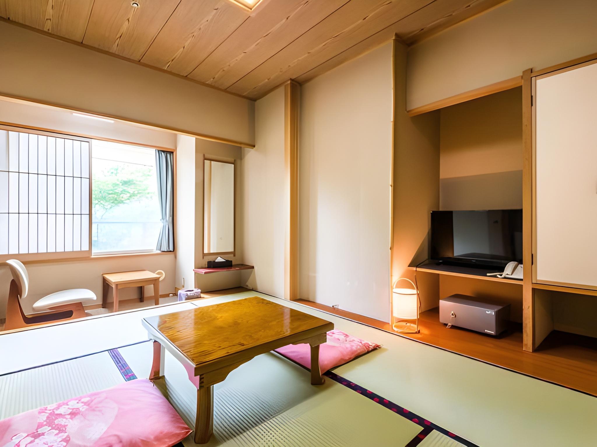 Japanese, Compact, 2 Futon Beds, Tatami