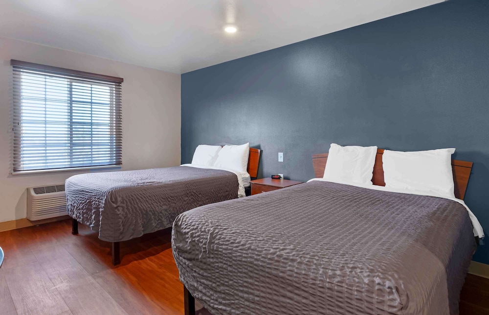 STUDIO, 2 DOUBLE BEDS
