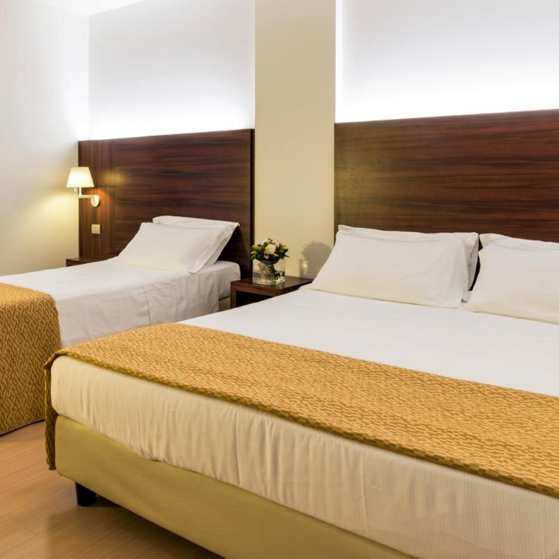 Delfina Palace 12/40
