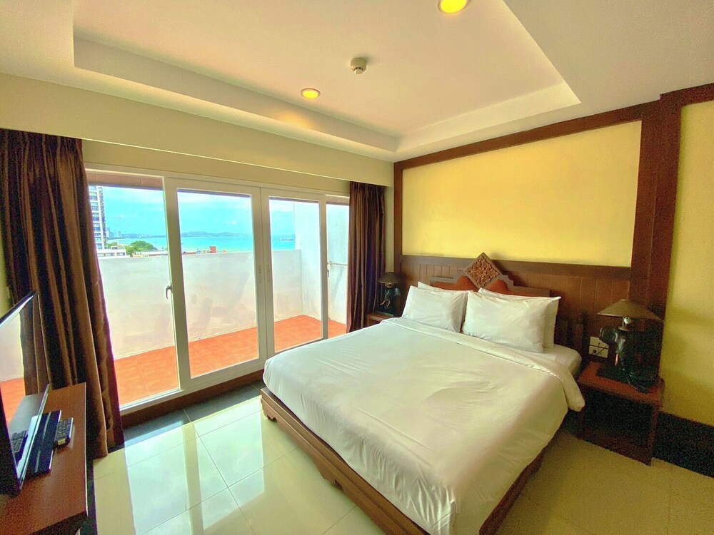 Sky, Heritage, Beach, Deluxe, Double Bed