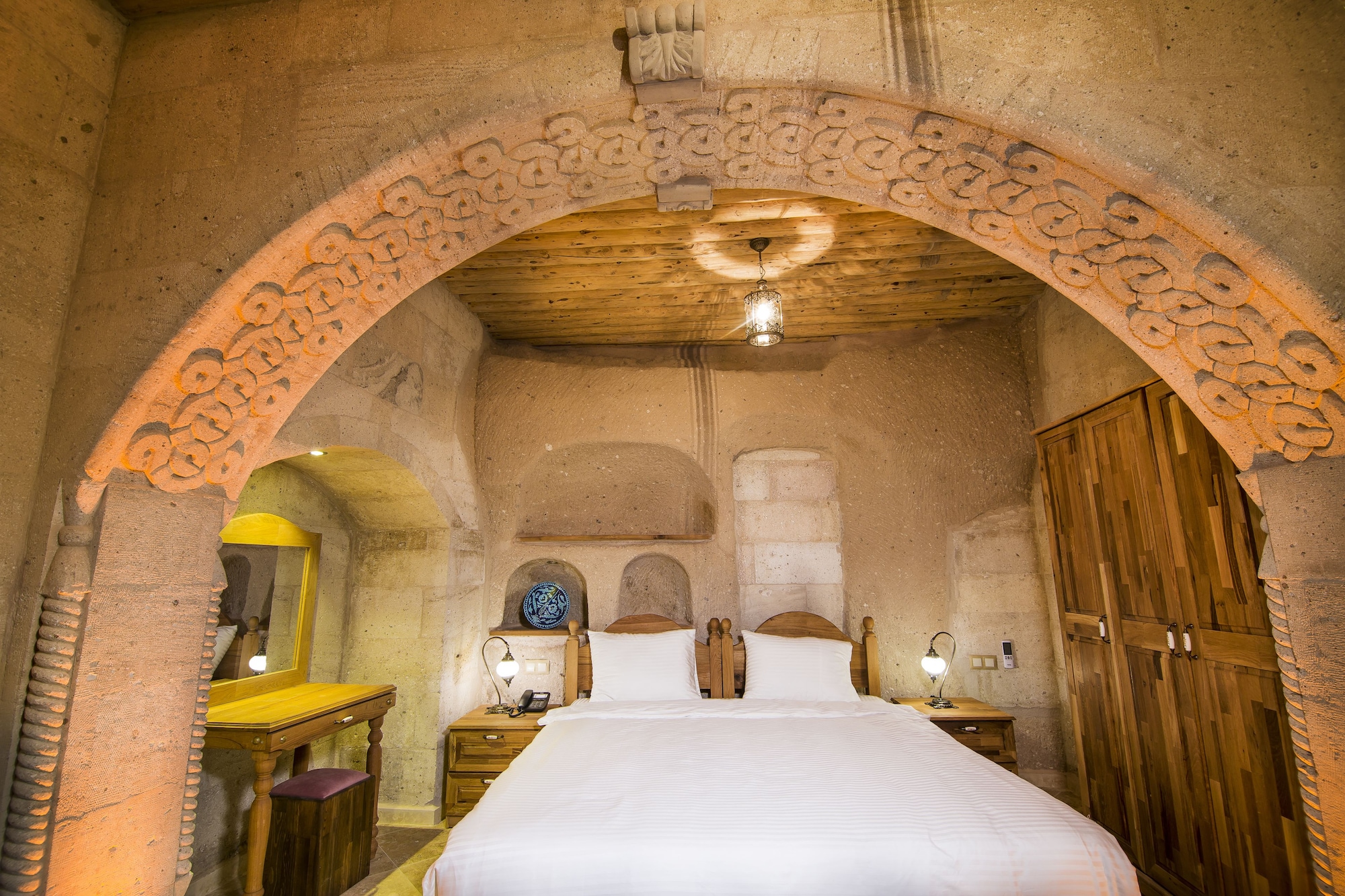 جناح بانورامي، Caldera Hotel 4/6