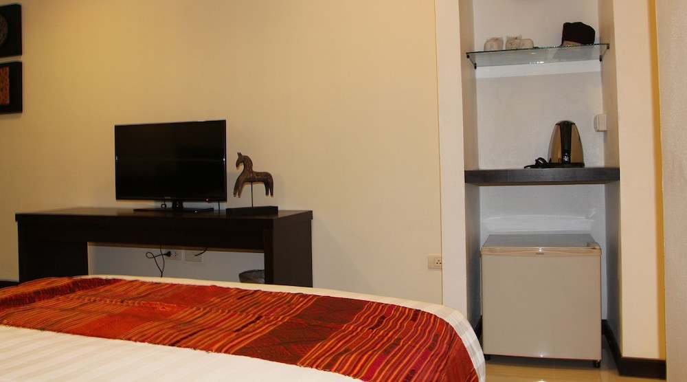 Baan Nan Hotel 27/53