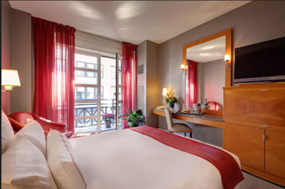 Hotel Giraffe 13/61