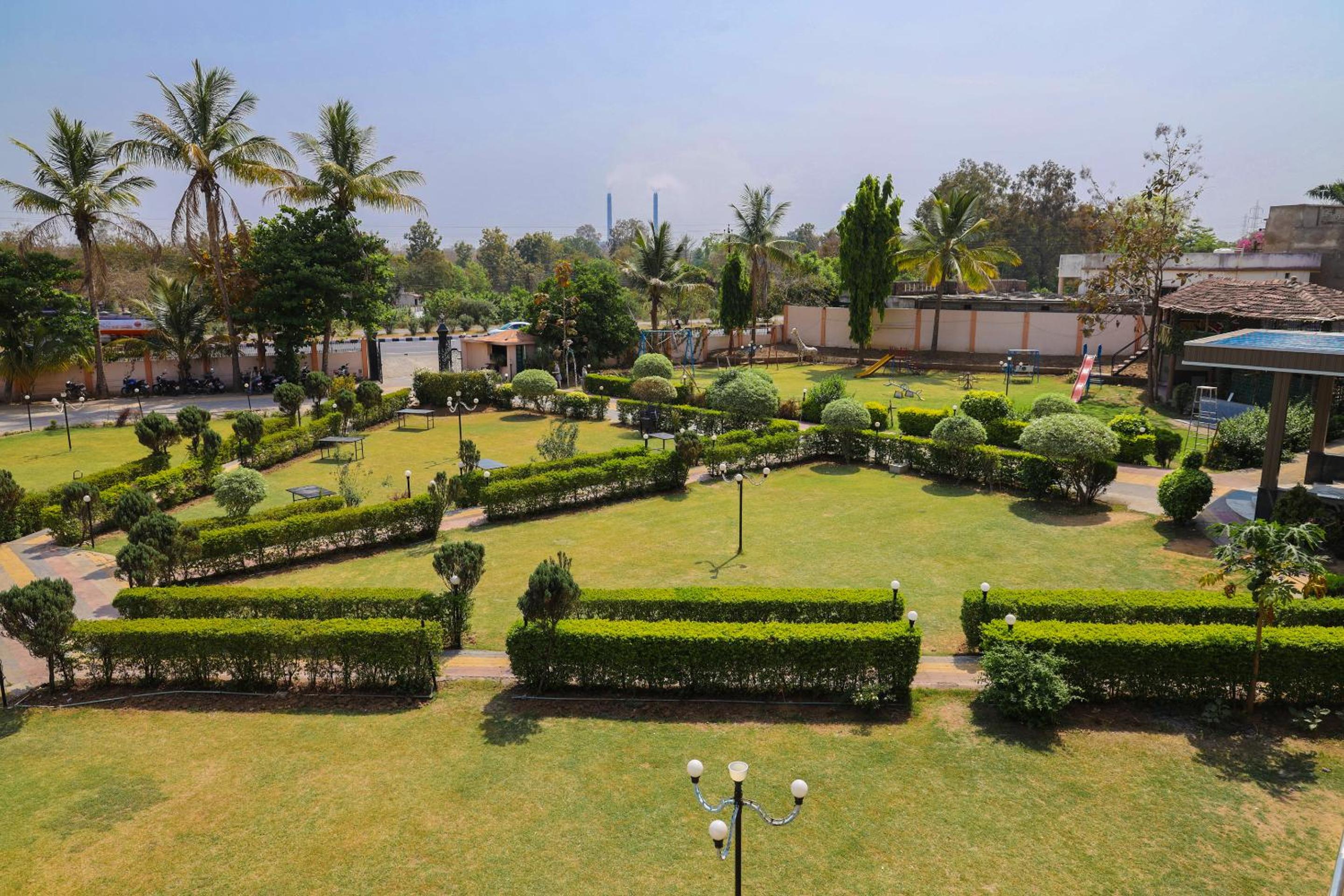 Hotel Sunrise N Resorts 42/50