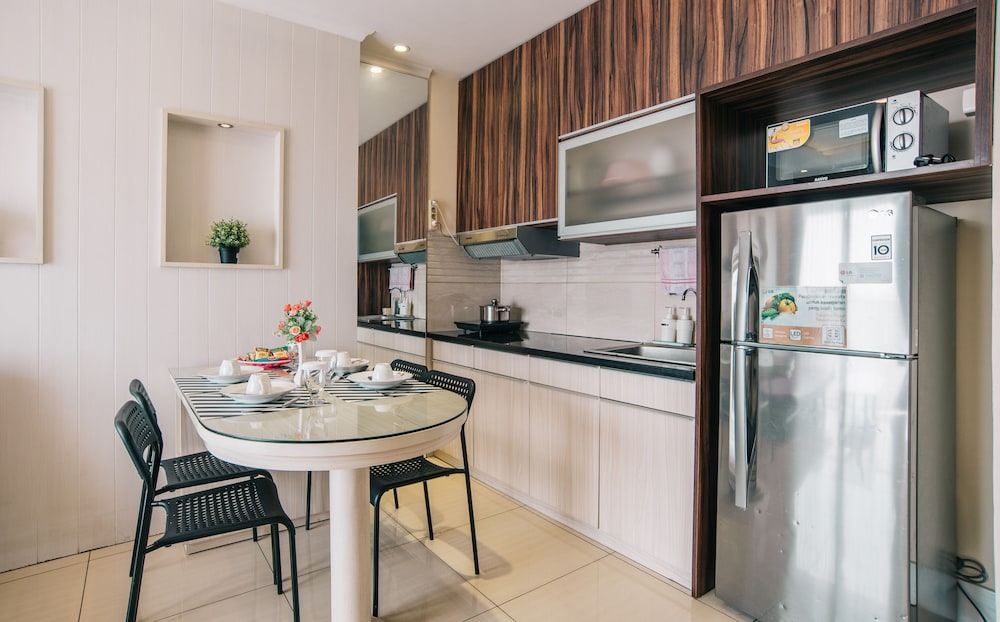 Ravarine Suite Apartment 27/32