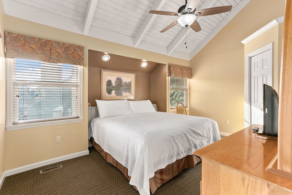 Sunrise Ridge Resort 32/73