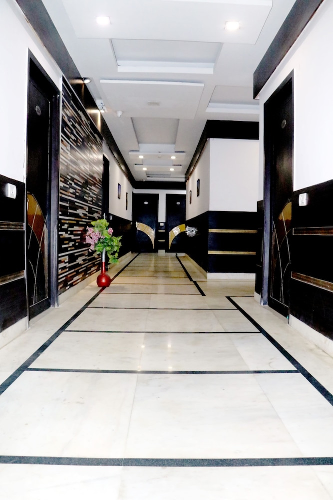 HOTEL RIYA PALACE 8/50