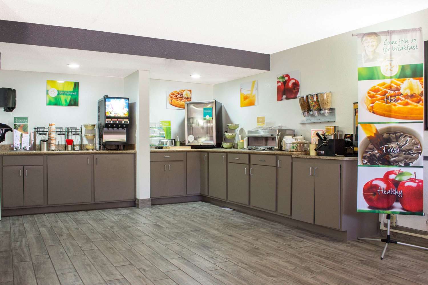Quality Inn Benson I-10 Exit 304 12/49