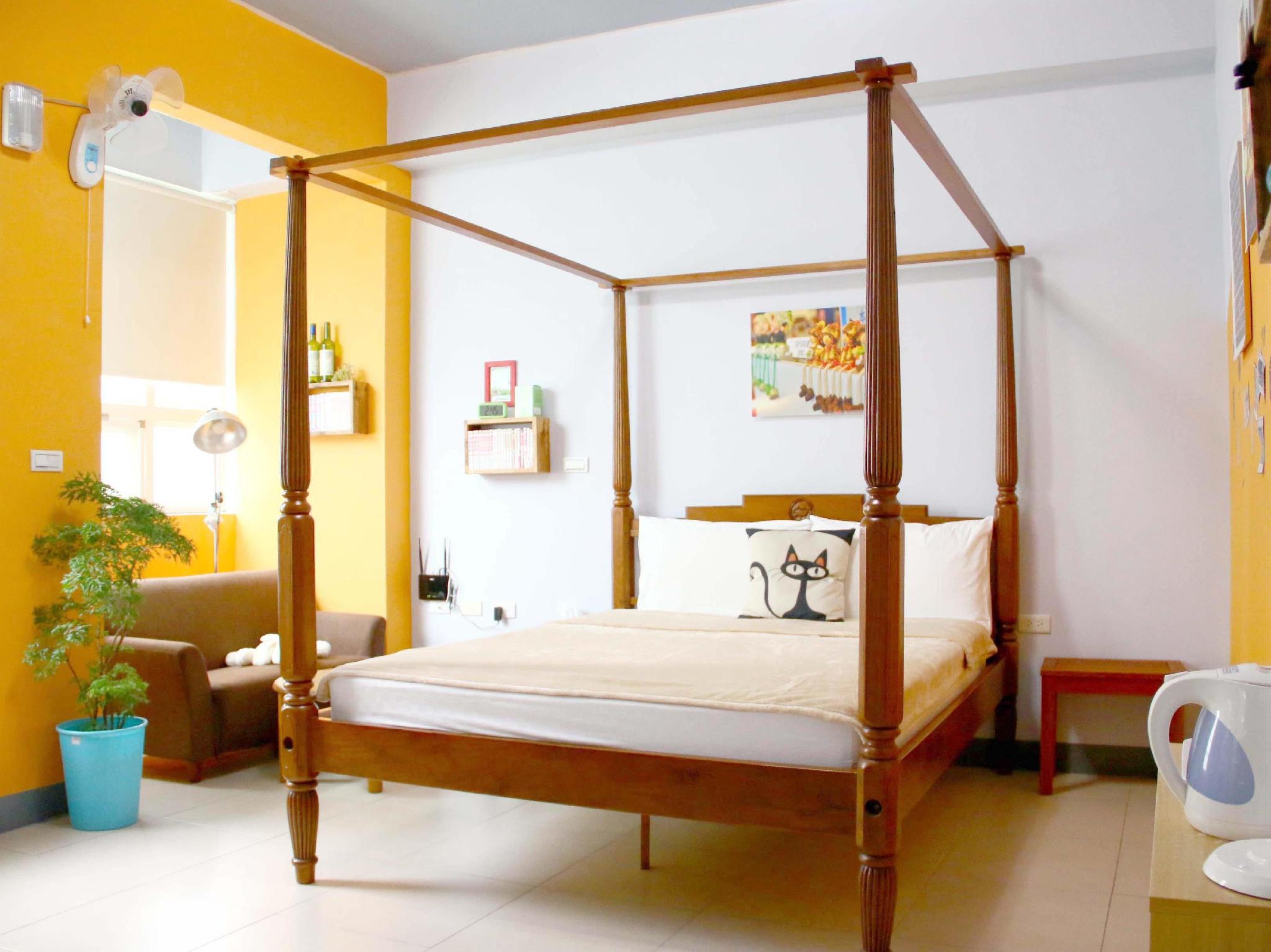 Ten Street B&B 8/26