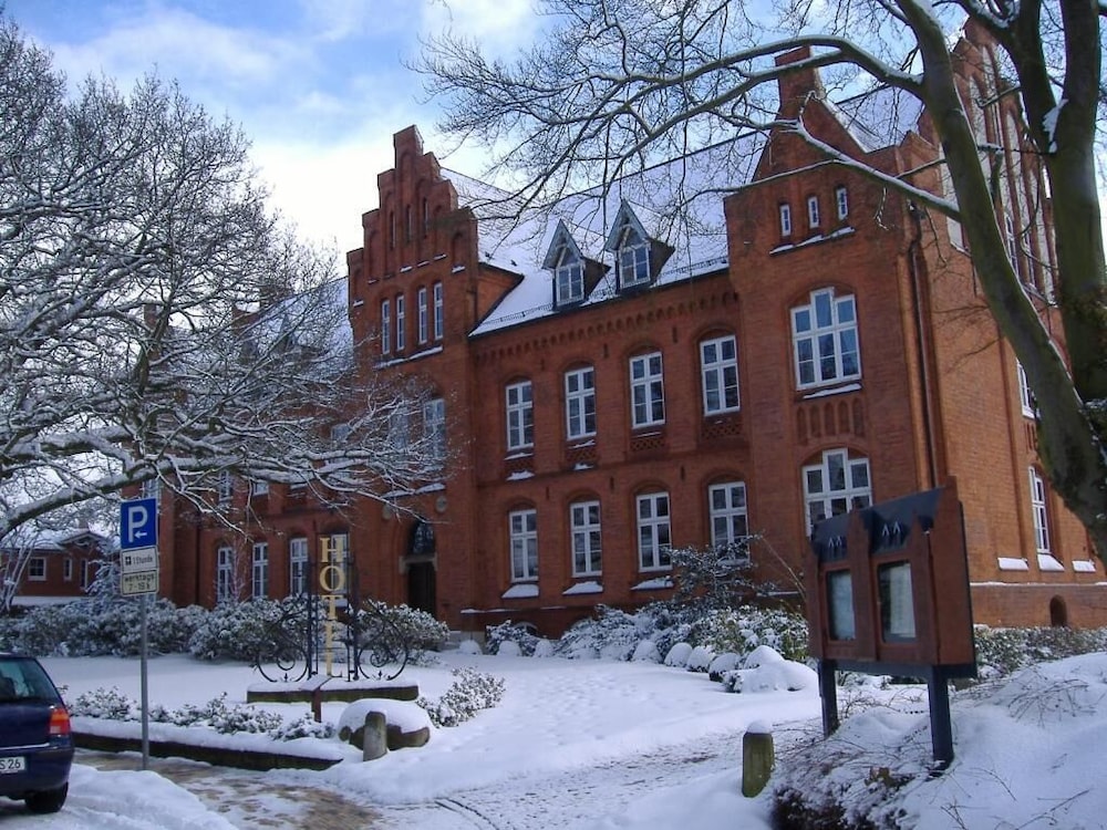 Geniesser Hotel Altes Gymnasium 44/50