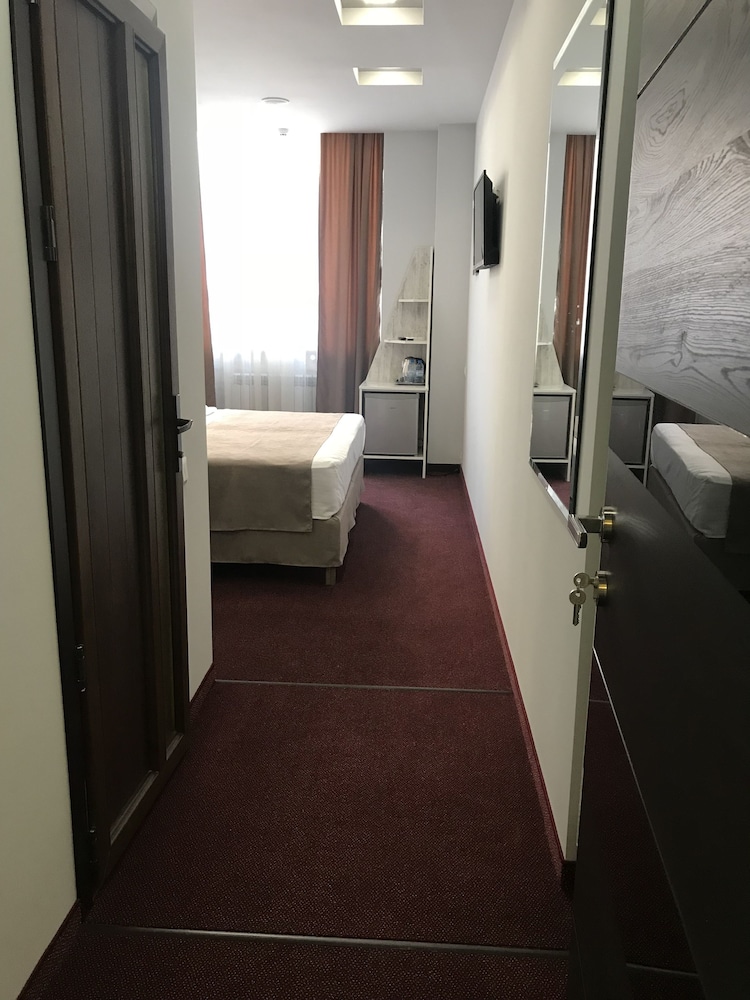 Hobby Hotel 12/34
