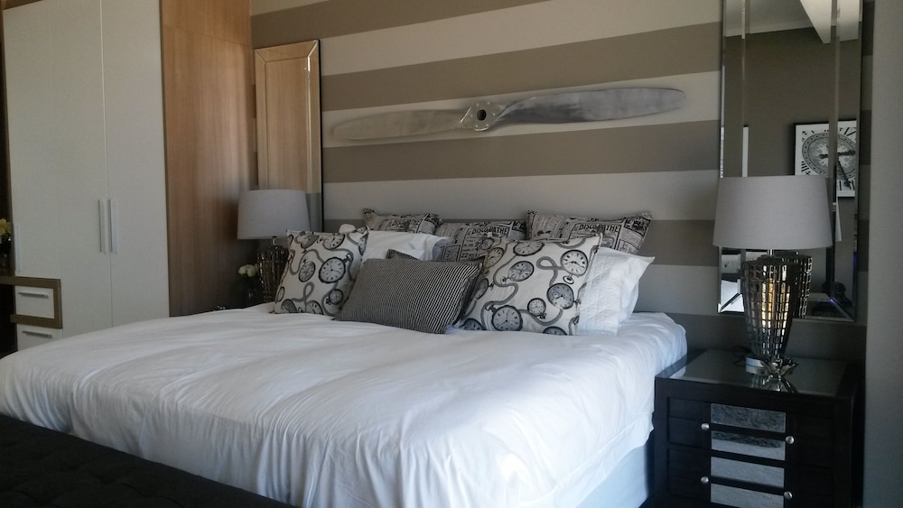 The Residences At Crystal Towers 9/46