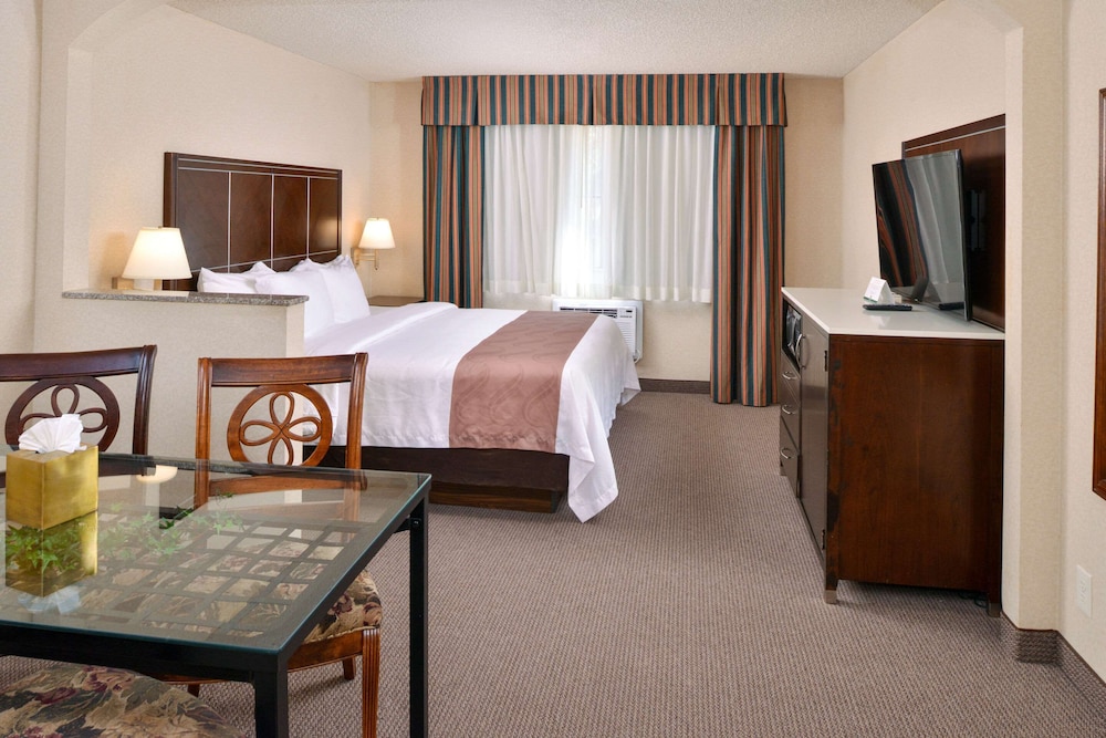 Quality Inn & Suites Walnut - City Of Industry 9/27