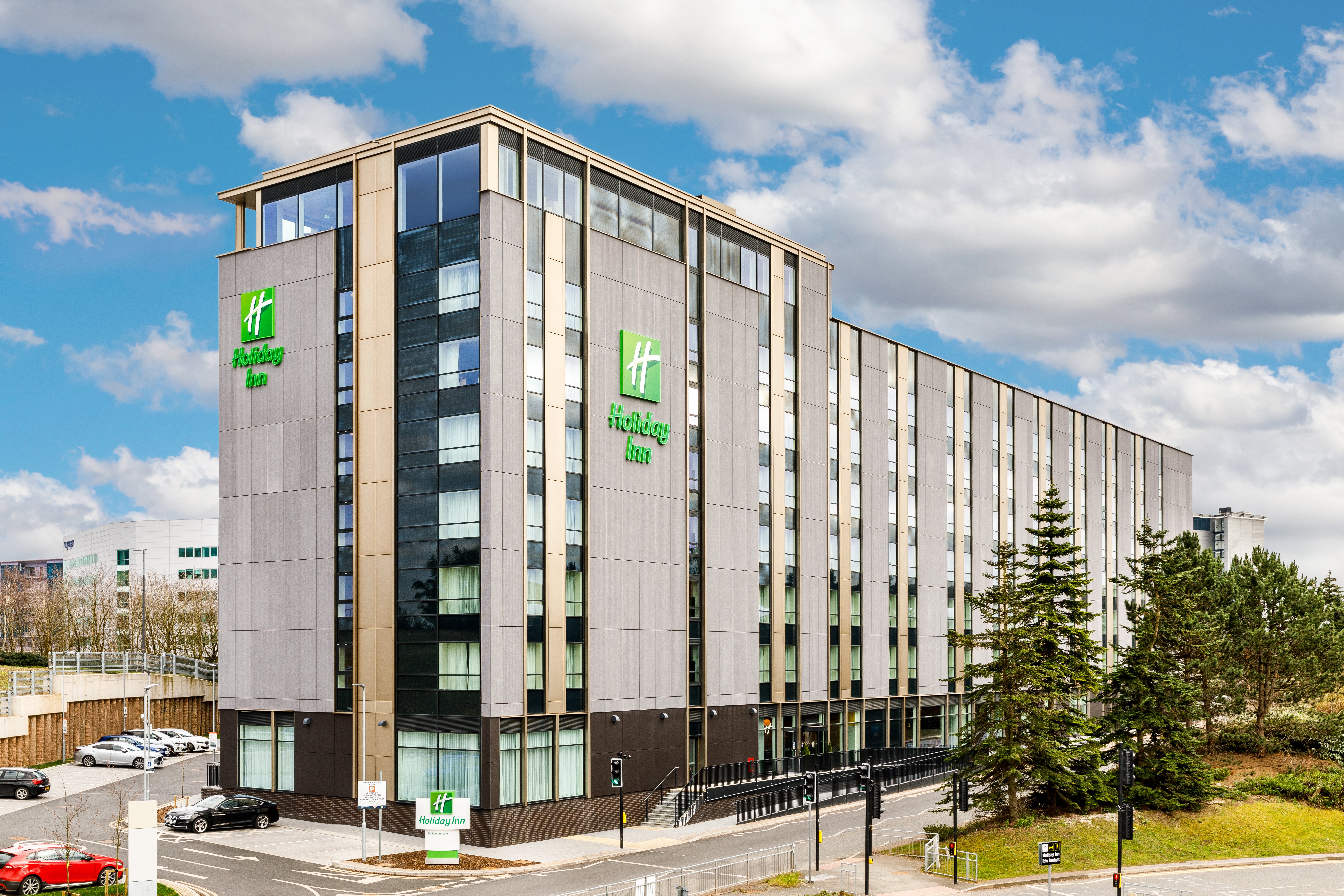 Holiday Inn Manchester Airport, an IHG Hotel in ALTRINCHAM
