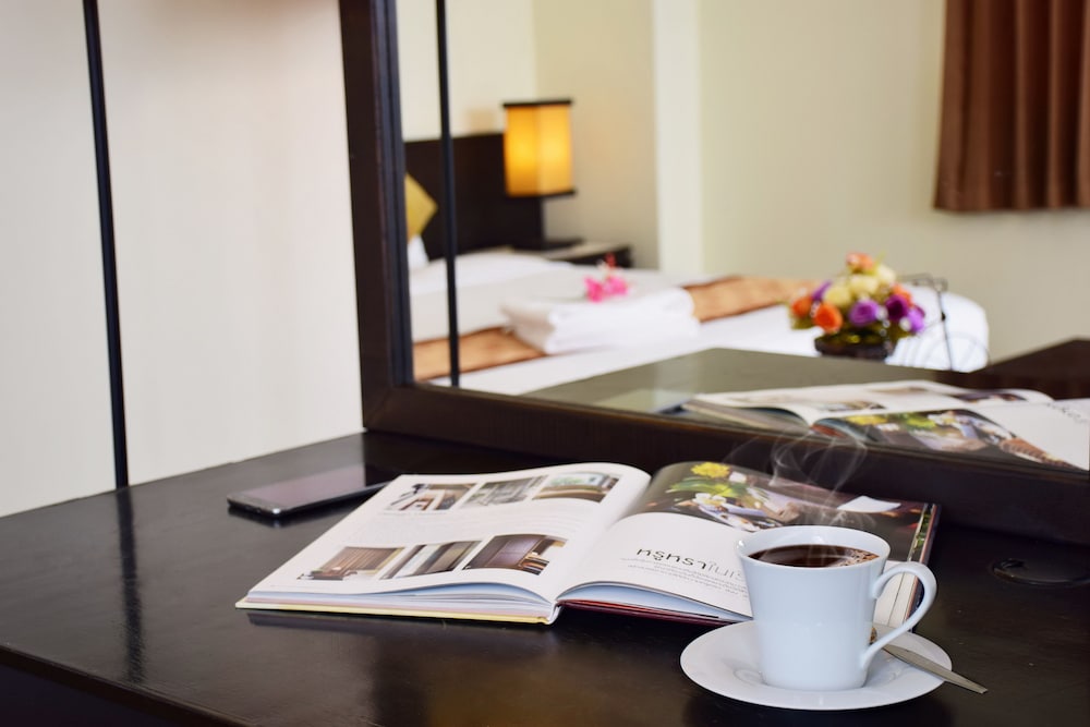 The Color Living Hotel Suvarnabhumi 30/34