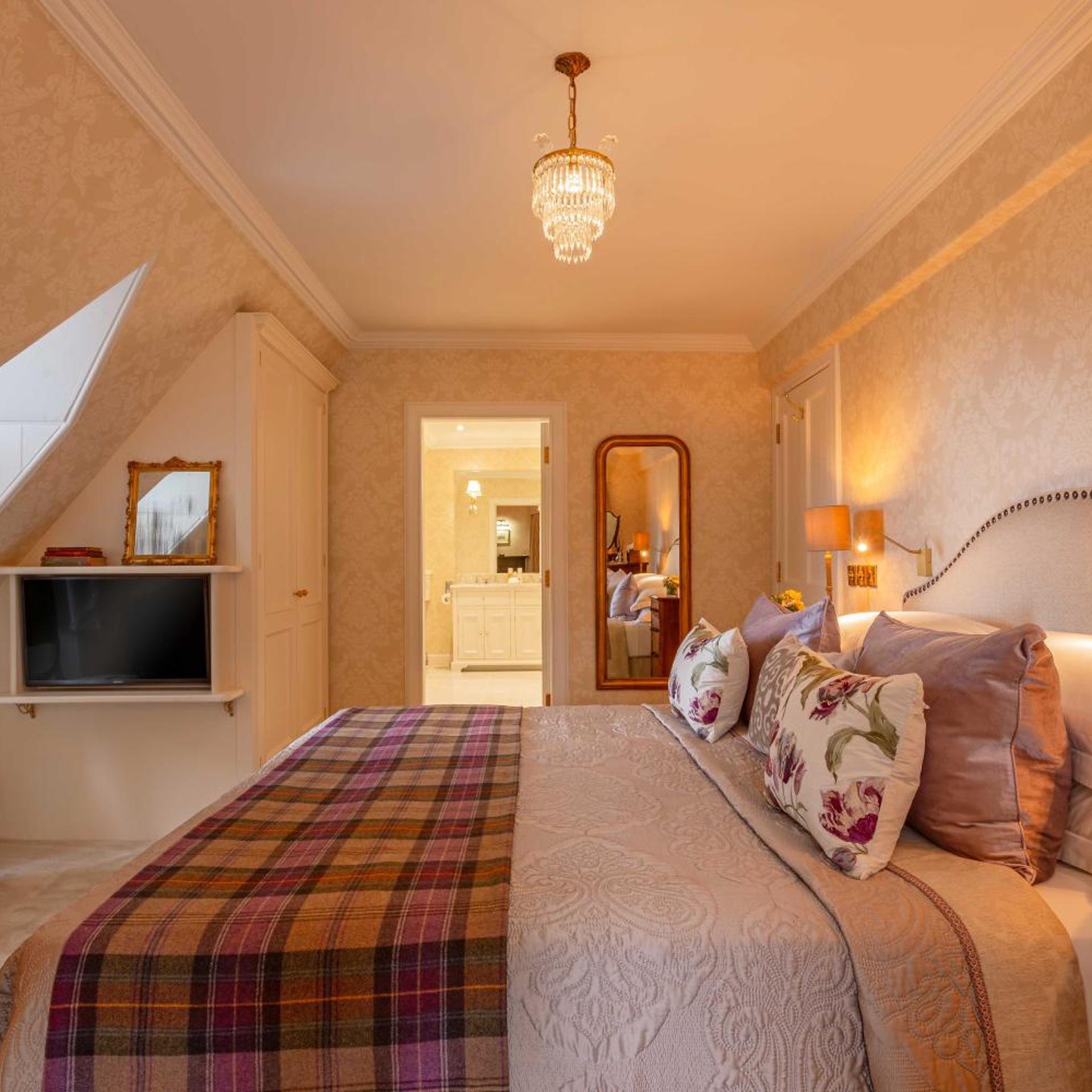 Suite, West Wing