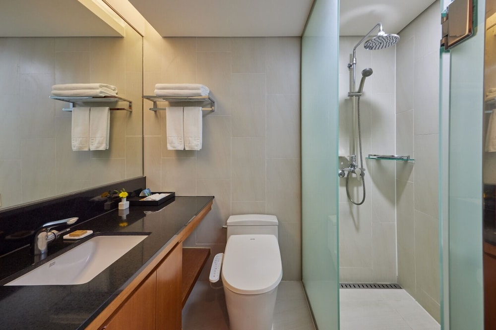 WE Hotel Jeju 69/69