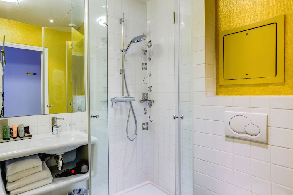 Joyce Hotel Astotel 32/34
