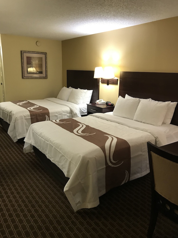 Quality Inn Franklin South 13/30