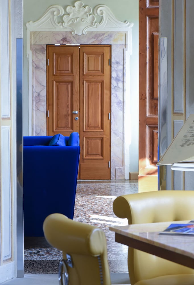 VILLA TOLOMEI HOTEL AND RESORT 42/71