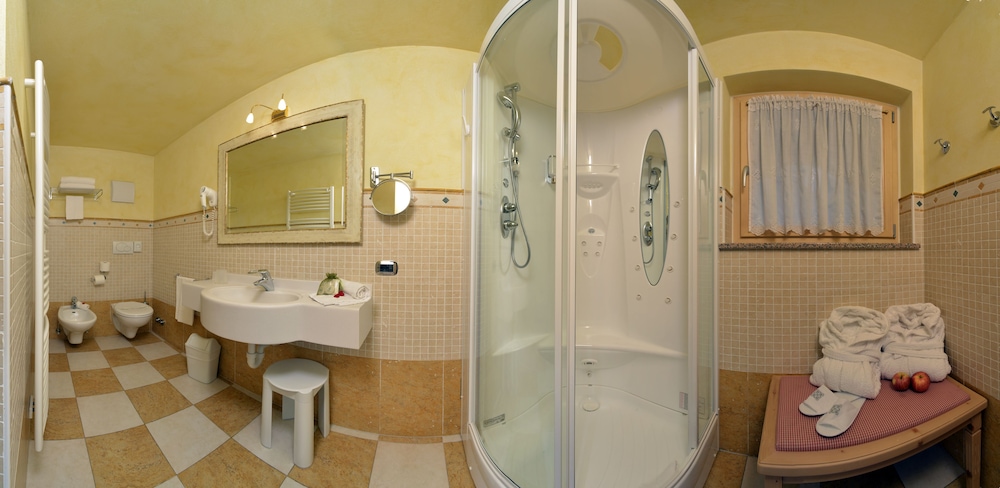 Andreas Hotel 47/50