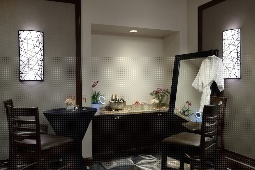 Sheraton Cerritos Hotel 7/50