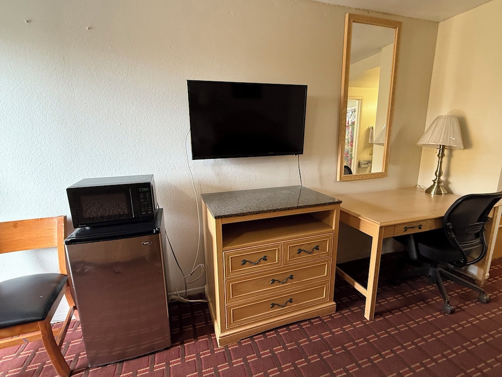 New Budget Inn 31/44