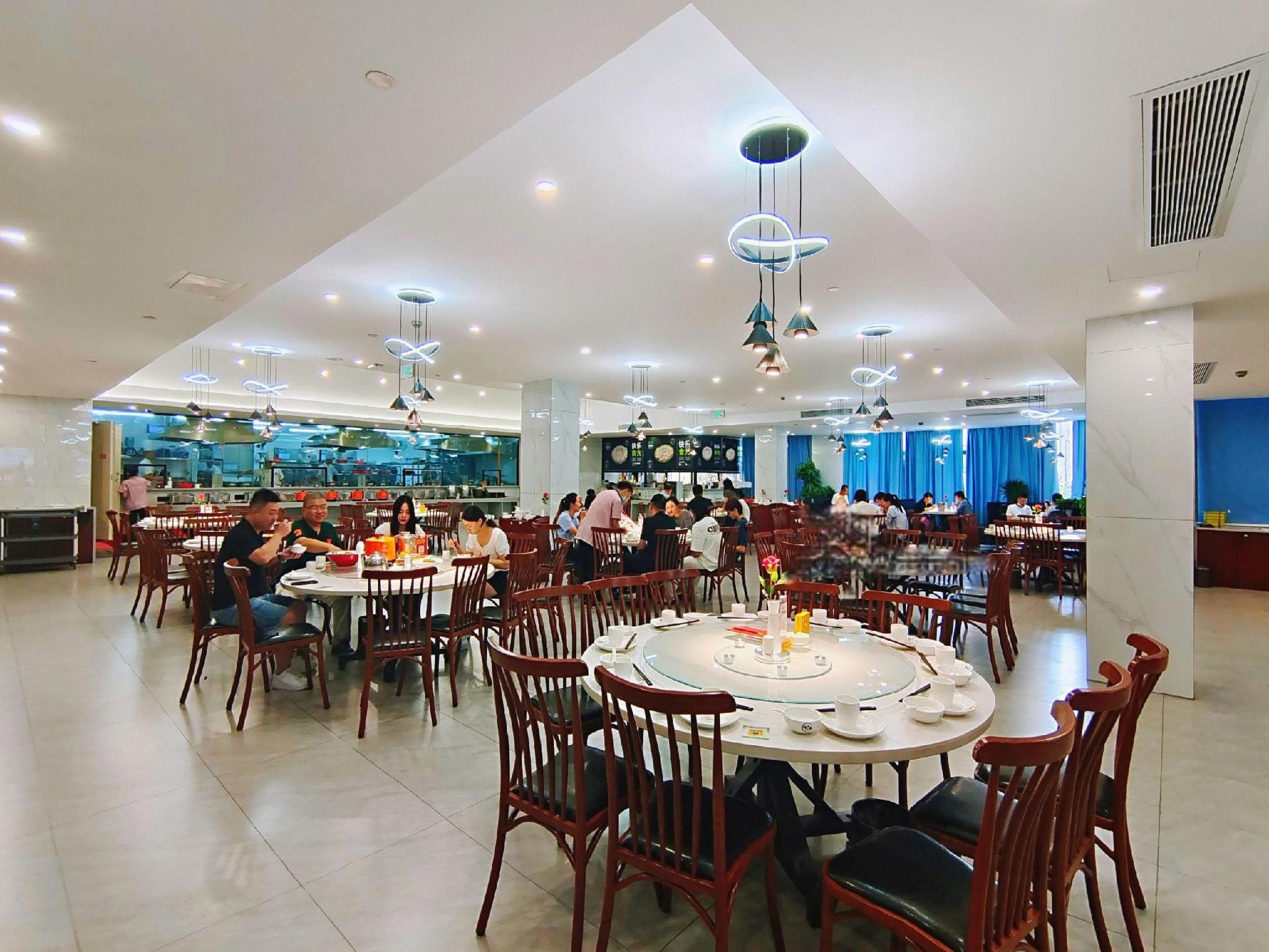 Vienna Hotel (Changsha Furong Middle Road) 34/48