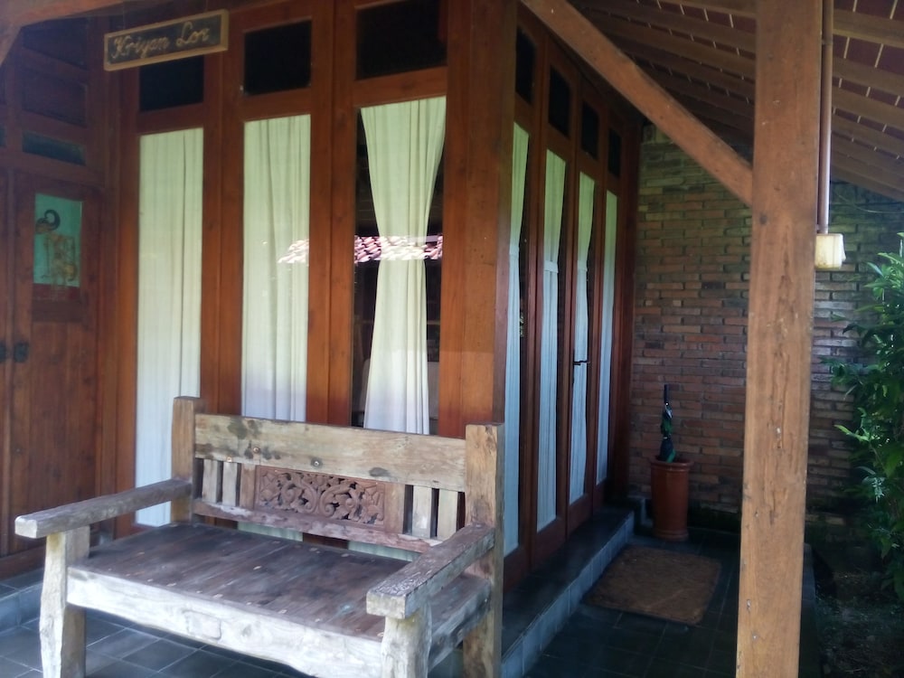 Tembi Rumah Budaya 5/50