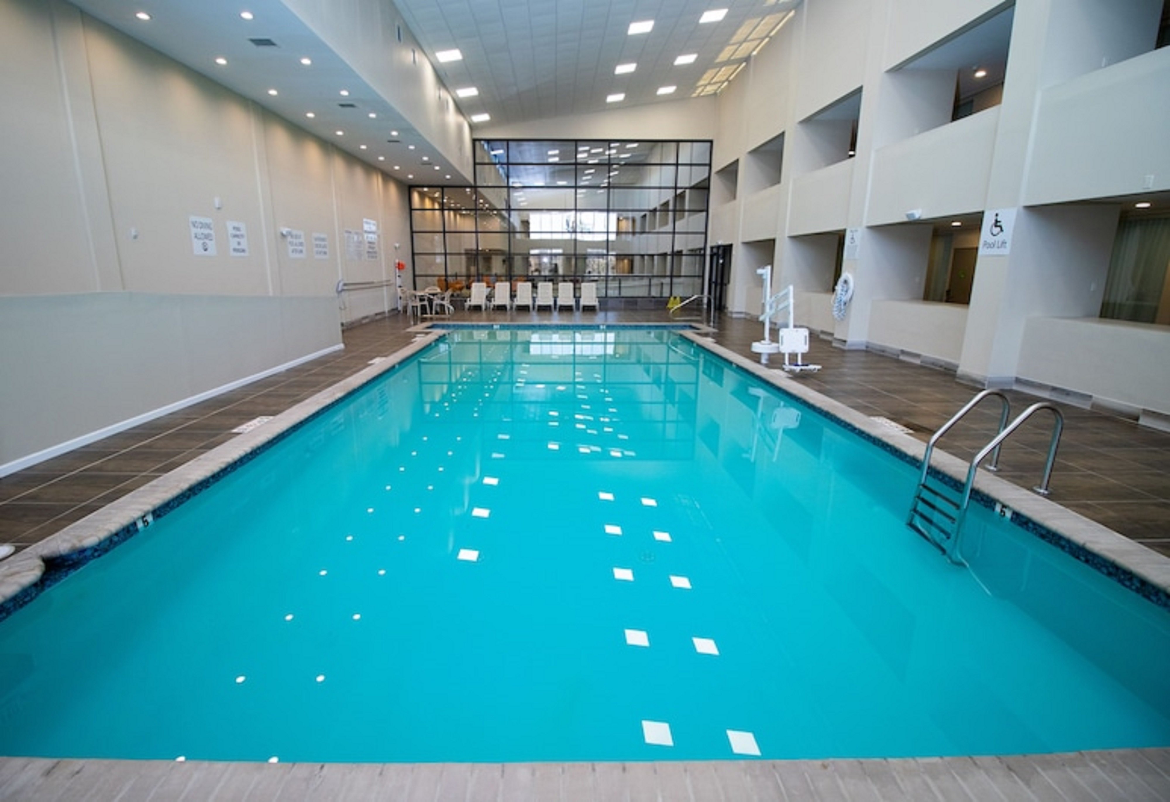 HOLIDAY INN SCRANTON EAST - DUNMORE 20/41