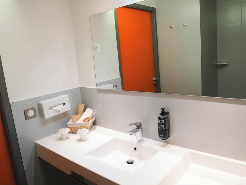 IBIS STYLES CAEN CENTRE GARE 59/60