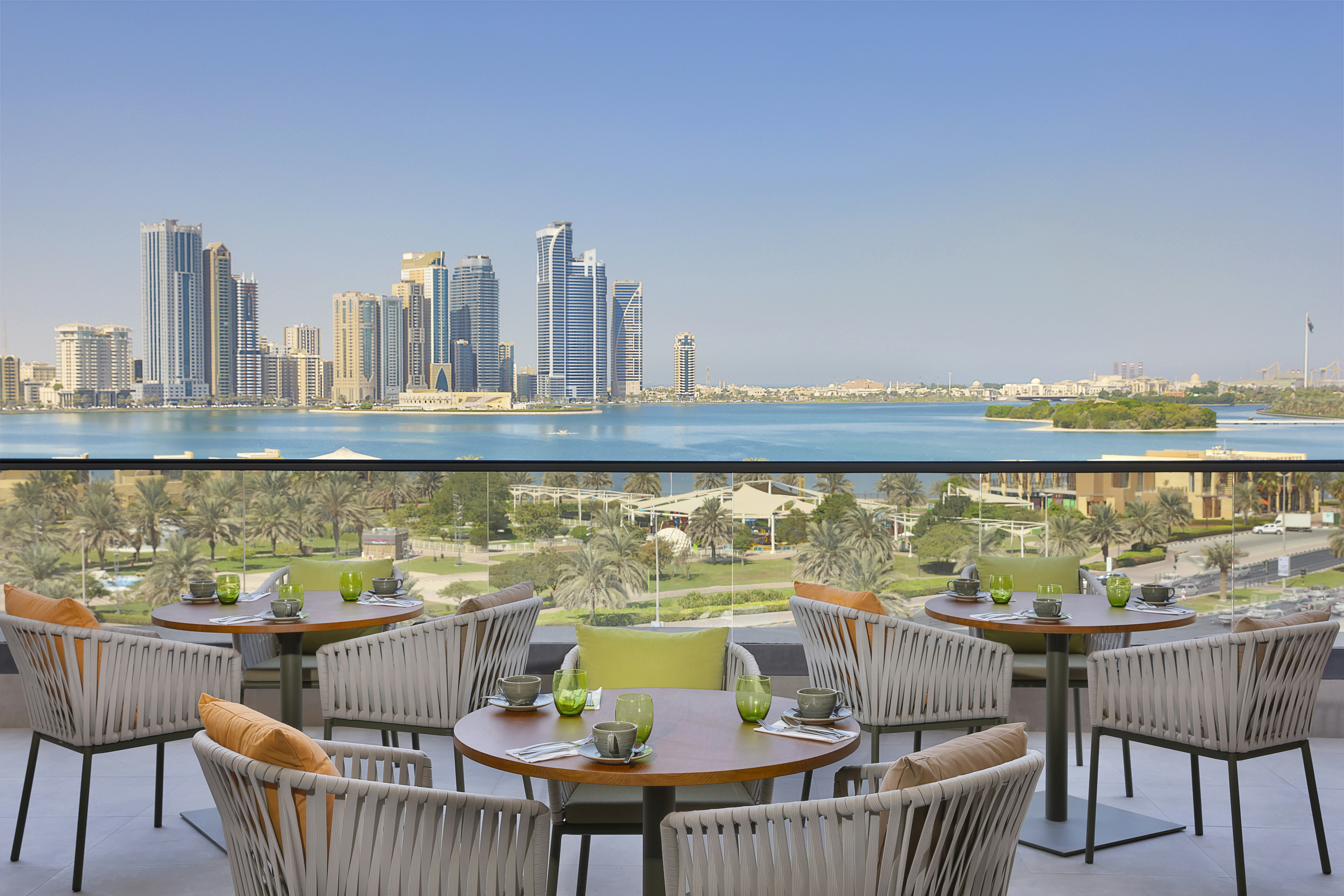 DoubleTree by Hilton Sharjah Waterfront Hotel and Residences 35/35