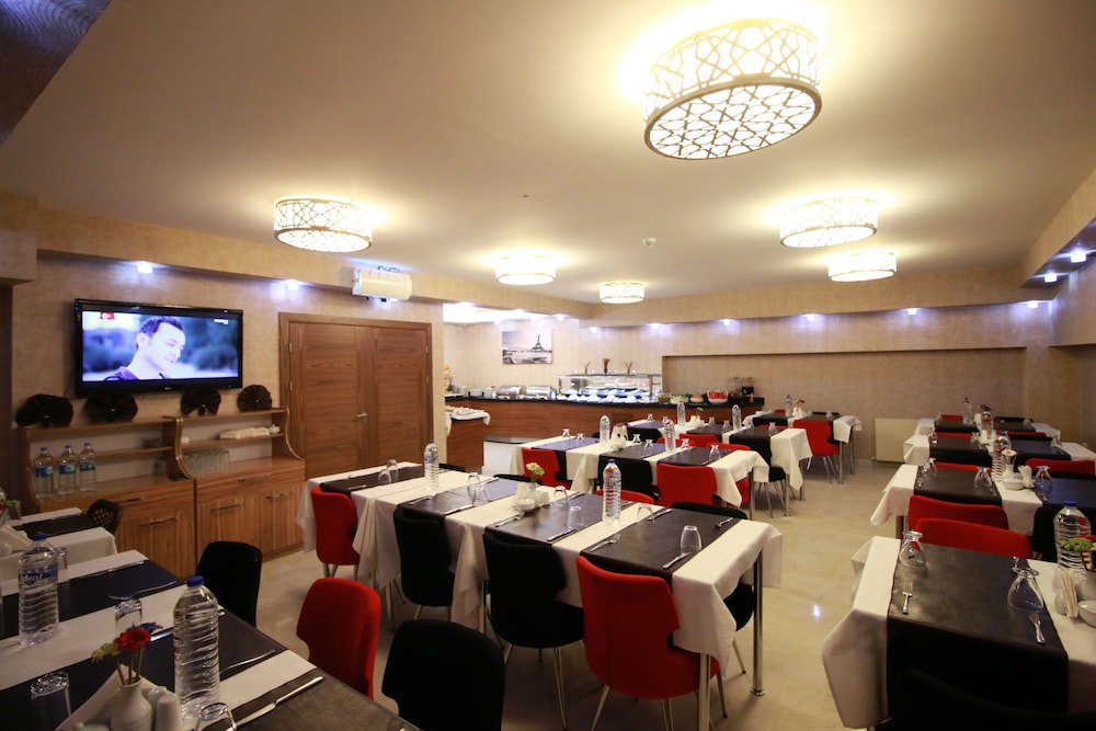 Hotel Business Yatt 49/54