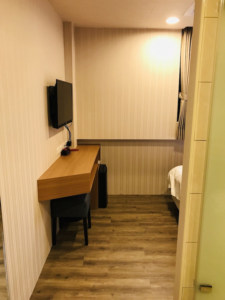 Everyday Hot Spring Hotel 59/65