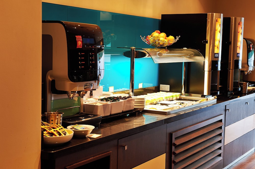 Holiday Inn Express Manchester Airport 41/74