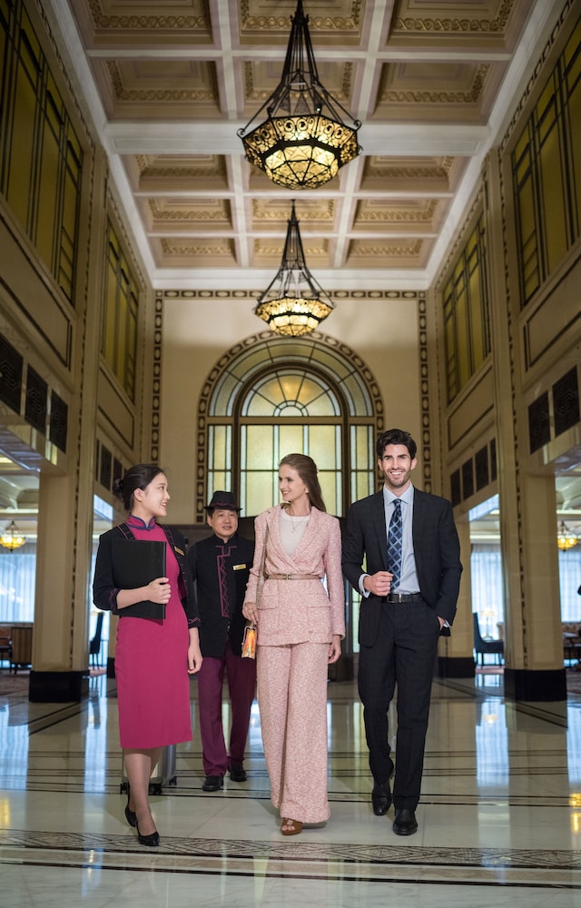 FAIRMONT PEACE HOTEL 10/50