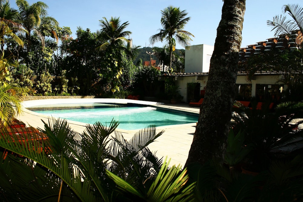DELPHIN HOTEL 42/47