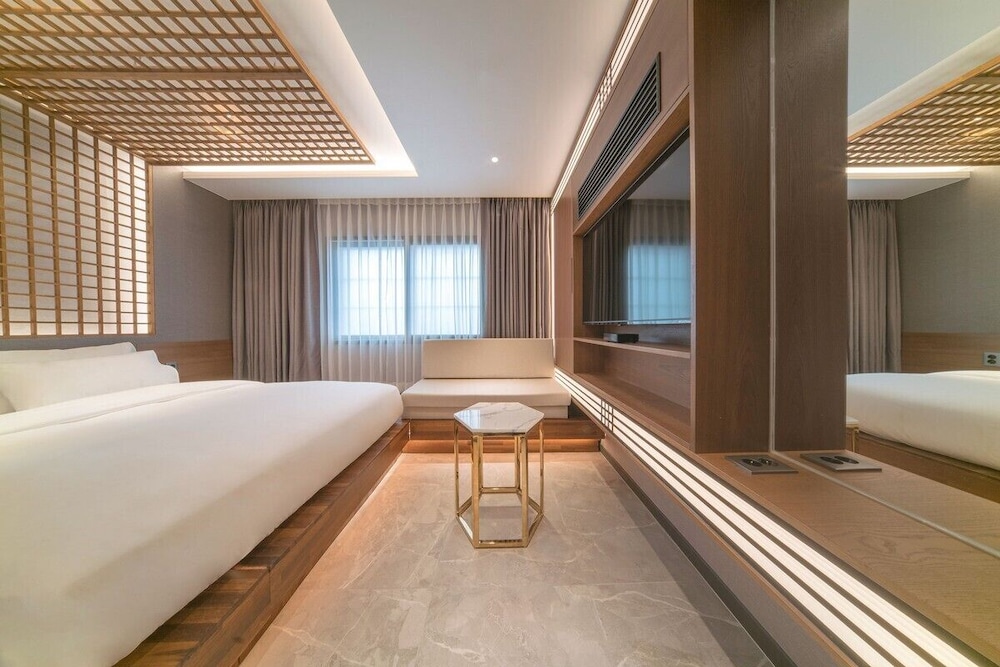 Yeon Hwa Moon Hotel 11/49